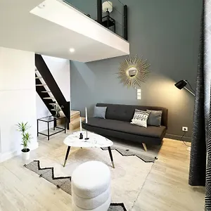 https://apt-moderne-200m-du-capitole-chal6.midi-pyreneeshotels.com