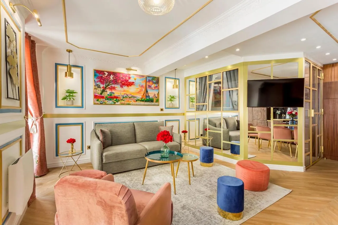 Luxury 4 bedrooms 3 bathrooms apartment - Louvre Paris
