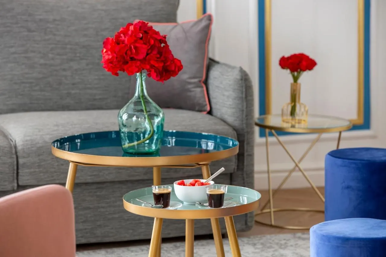 Luxury 4 bedrooms 3 bathrooms apartment - Louvre Paris