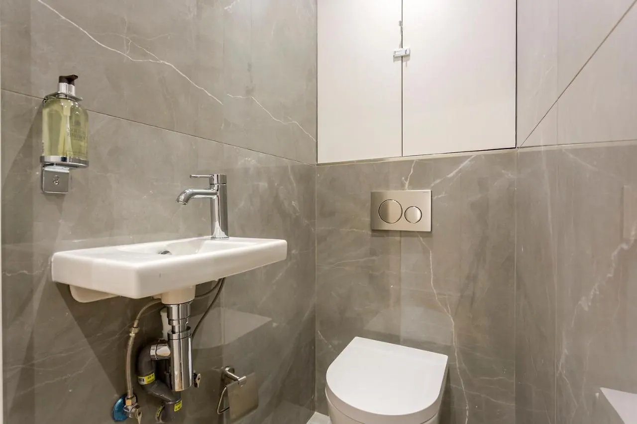 Luxury 4 bedrooms 3 bathrooms apartment - Louvre Paris