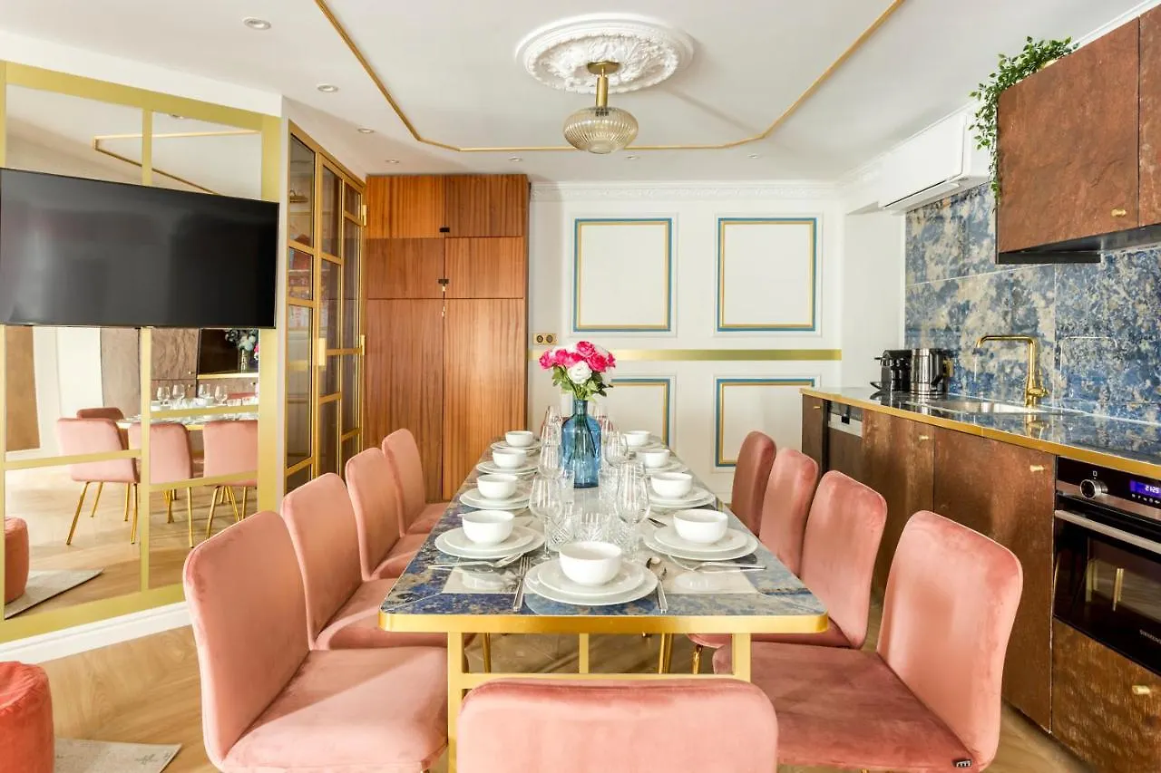 Luxury 4 bedrooms 3 bathrooms apartment - Louvre Paris
