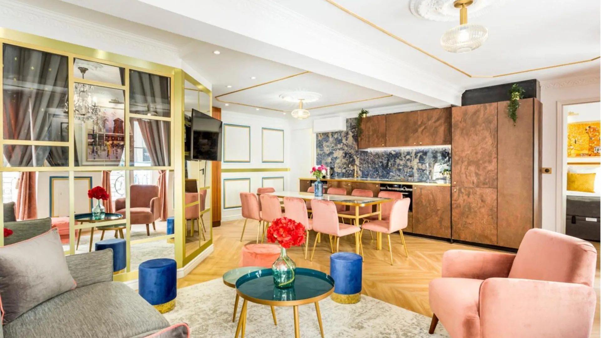 Luxury 4 bedrooms 3 bathrooms apartment - Louvre Paris